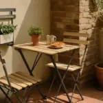 Arredi pieghevoli per spazi outdoor ridotti: la scelta furba per sfruttare ogni angolo