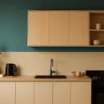Tendenze colori pareti per cucina contemporanea: la combinazione che evita l’effetto anonimo